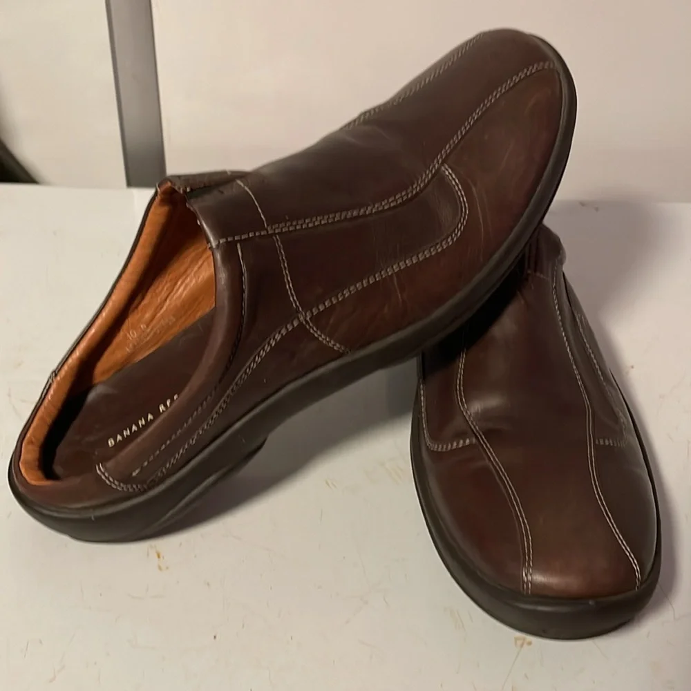 Banana Republic Leather Slip On Shoe